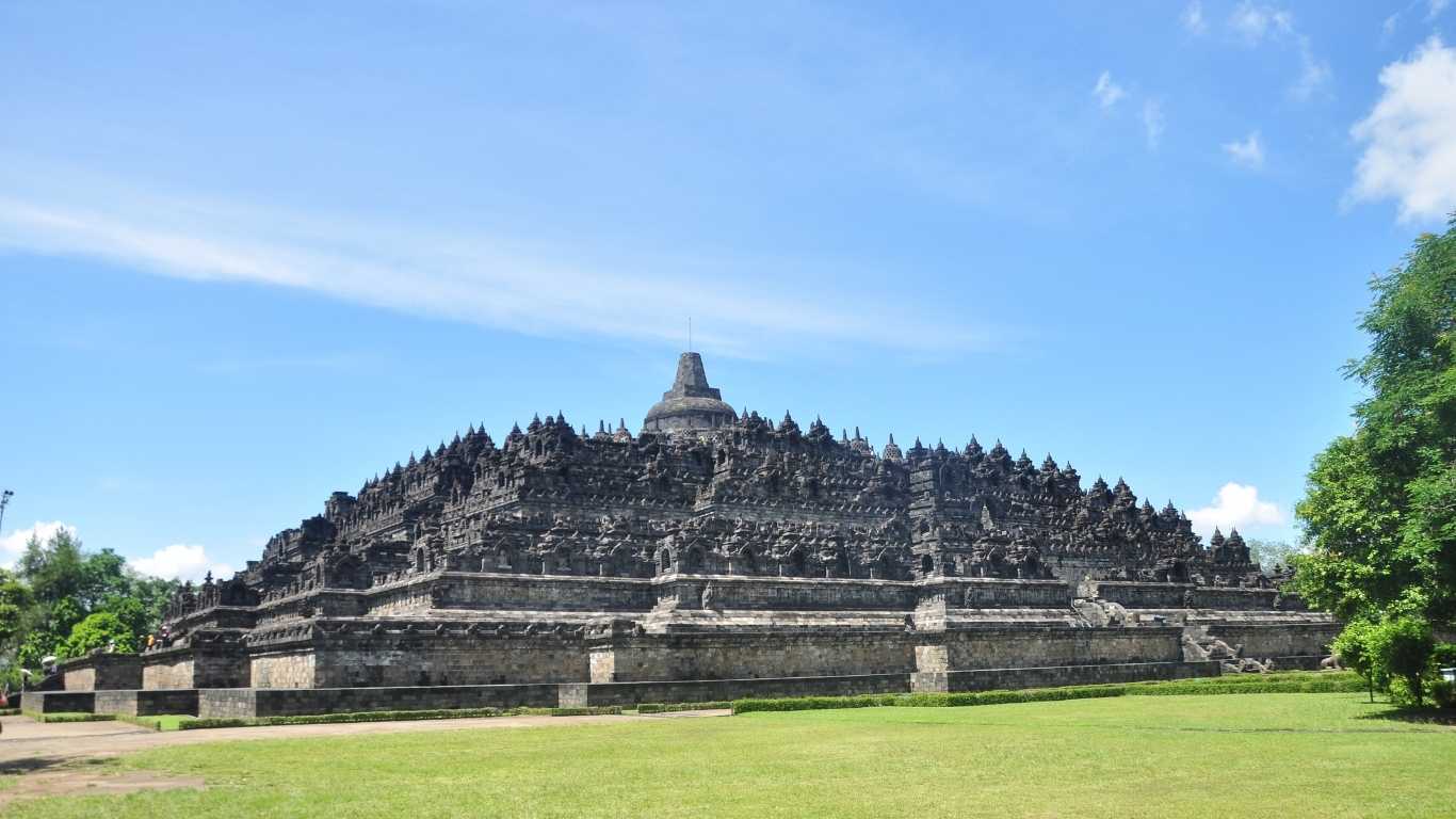 How to Choose the Perfect Borobudur Temple Tour for Your Visit