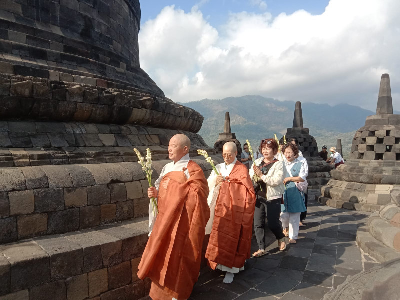 Borobudur Meditation & Pilgrimage Experience | 5 Days Spiritual Journey