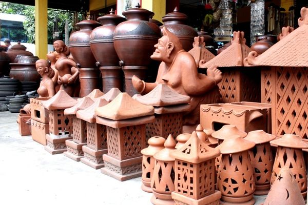 Kasongan Tourism Village