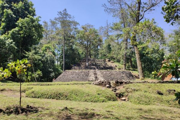 Kethek Temple